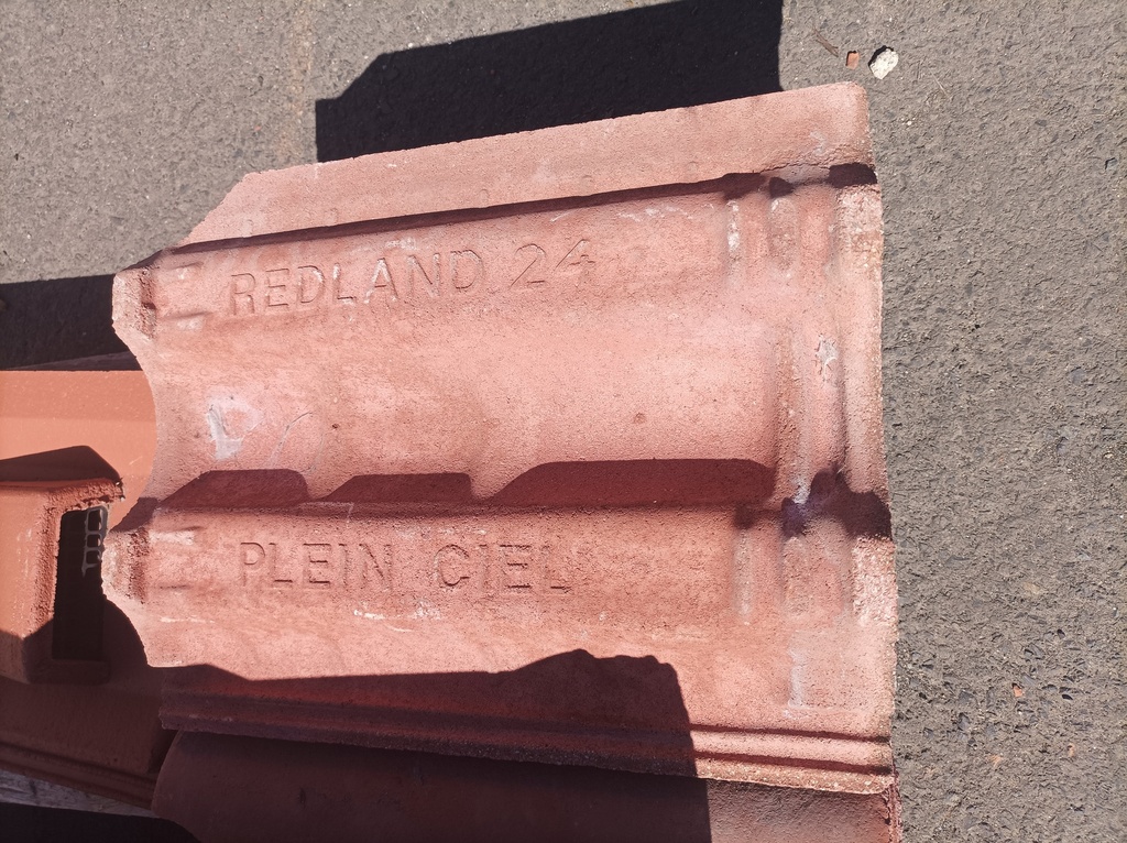 Tuile Redland 24 plein ciel