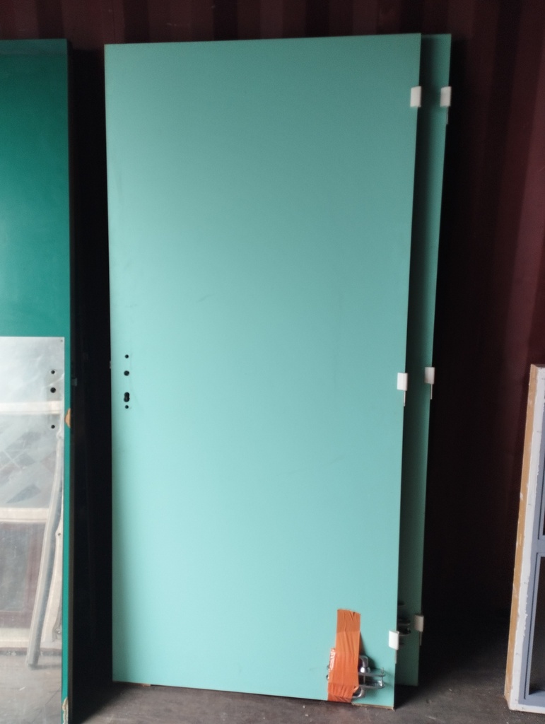 Bloc-porte pleine bois doublage métal 93 cm