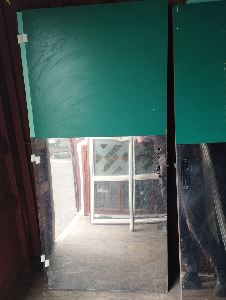 Bloc-porte pleine bois doublage métal 93 cm