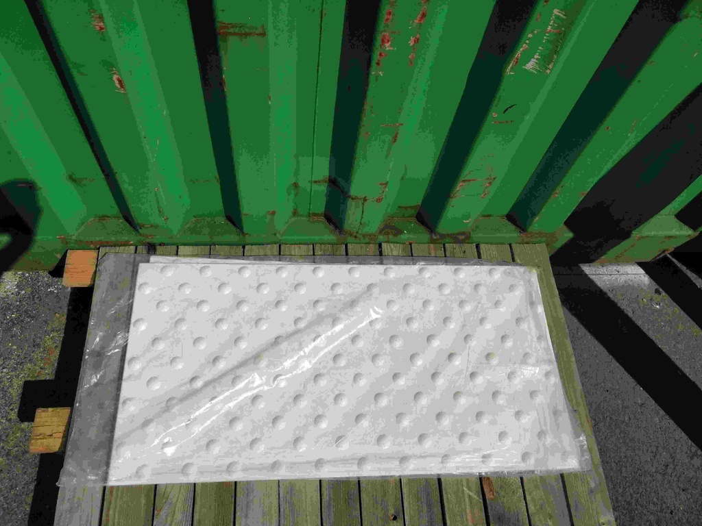 Bande podotactile à coller