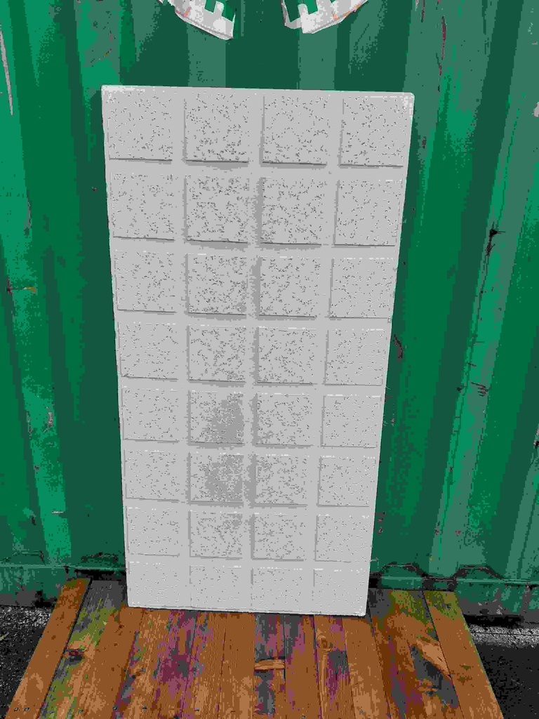 Dalle de faux plafond motif graphique carré