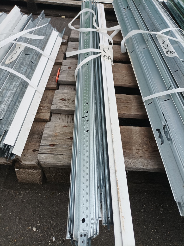 Entretoise 1200mm de faux plafond blanc