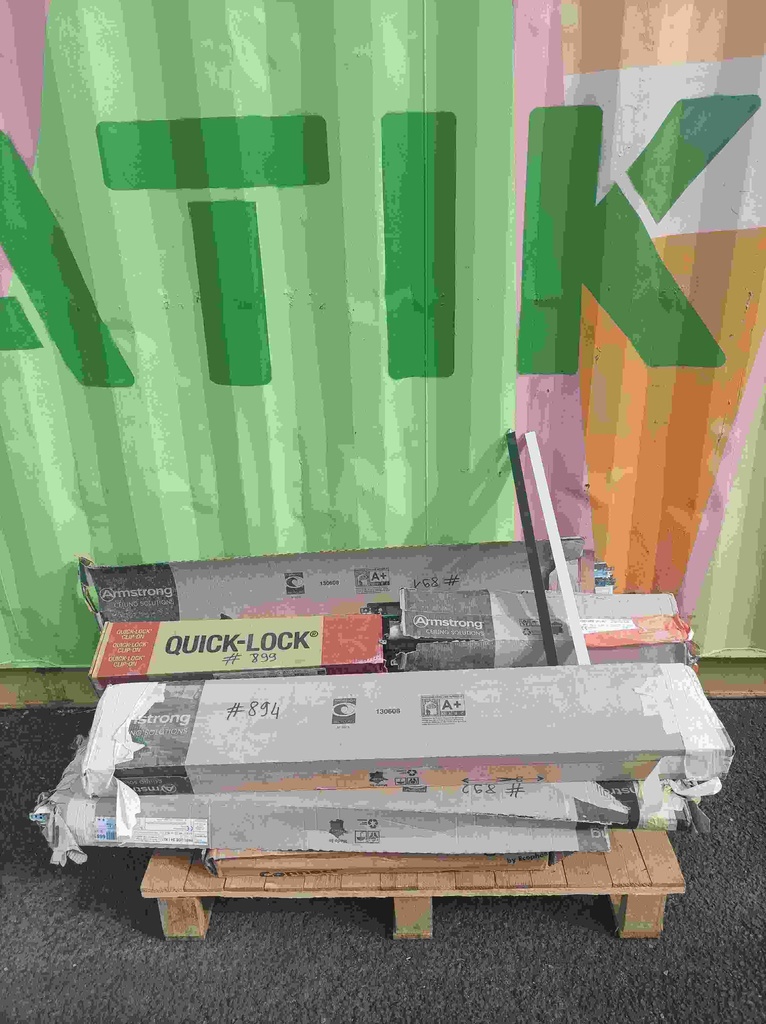 Entretoise de faux plafond