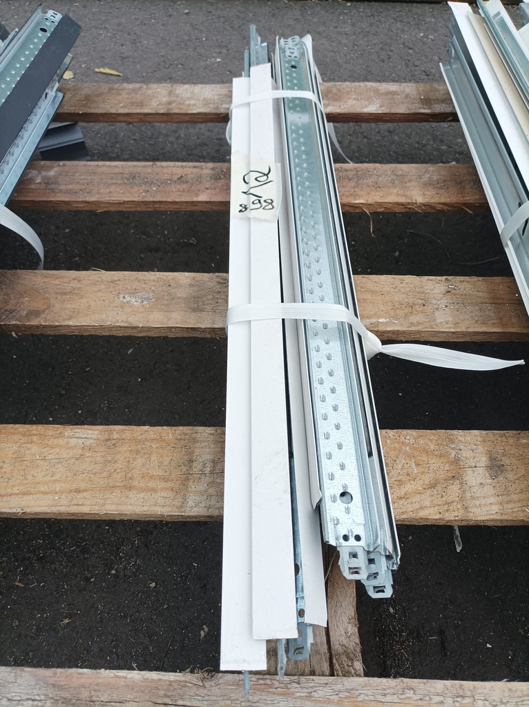 Entretoise 600mm de faux plafond blanc