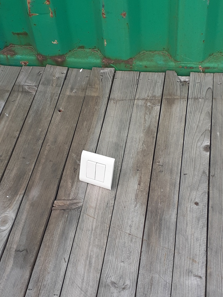 Interrupteur va et vient double