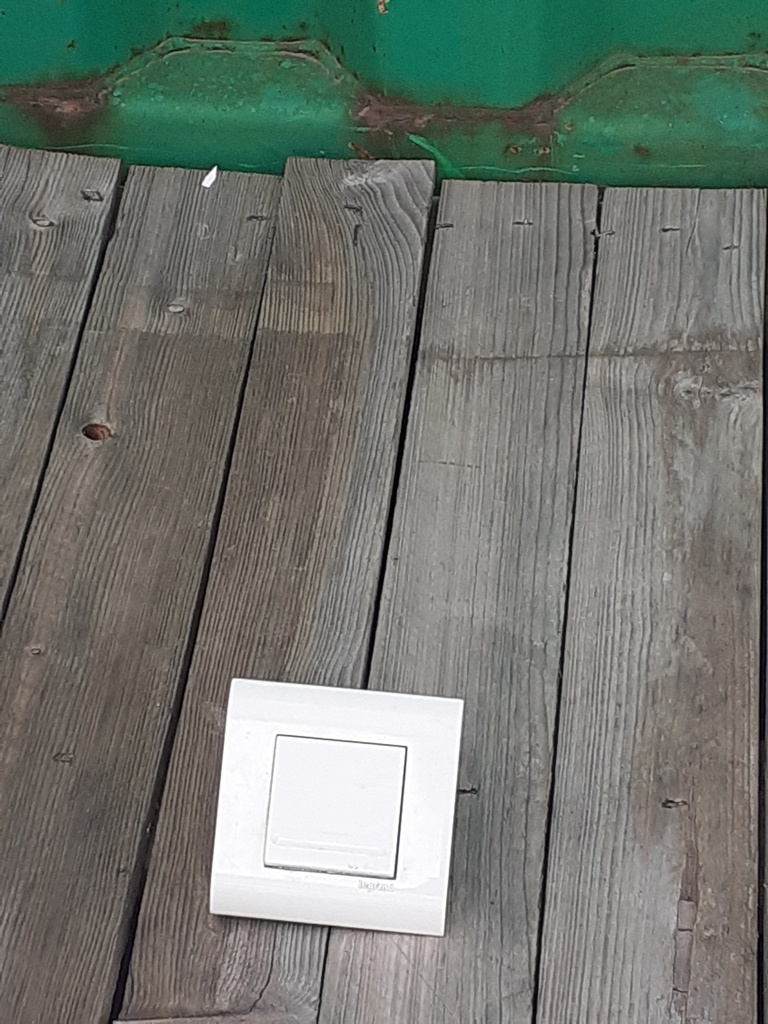 Interrupteur va et vient simple