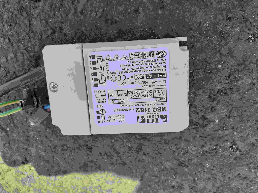 Spot carré (arrière rectangle noir)