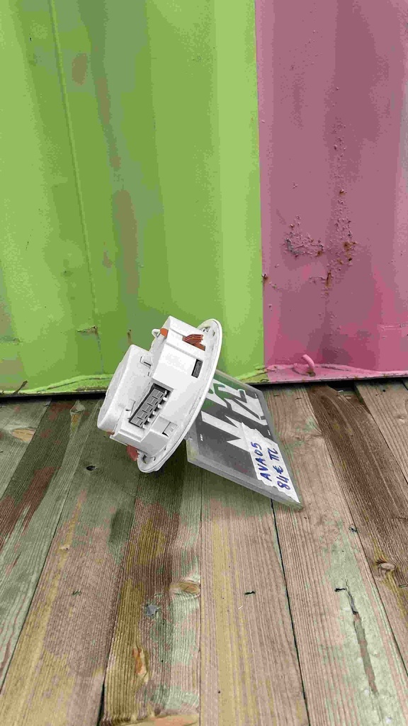 BAES d'évacuation encastré à LEDs 45lm 1h Kickspot IP40 IK04 plastique SATI Connecté pour ERP et ERT