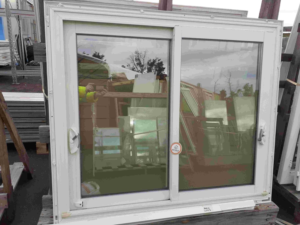 Fenêtre coulissante à 2 battants