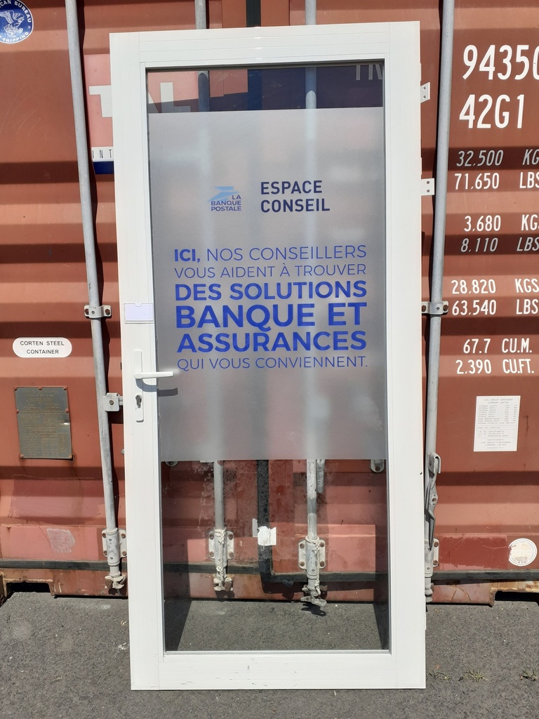 Ouvrant porte tirant droit