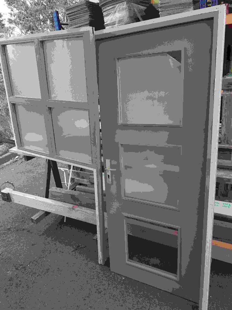 Bloc-porte bois semie vitrée et module vitré