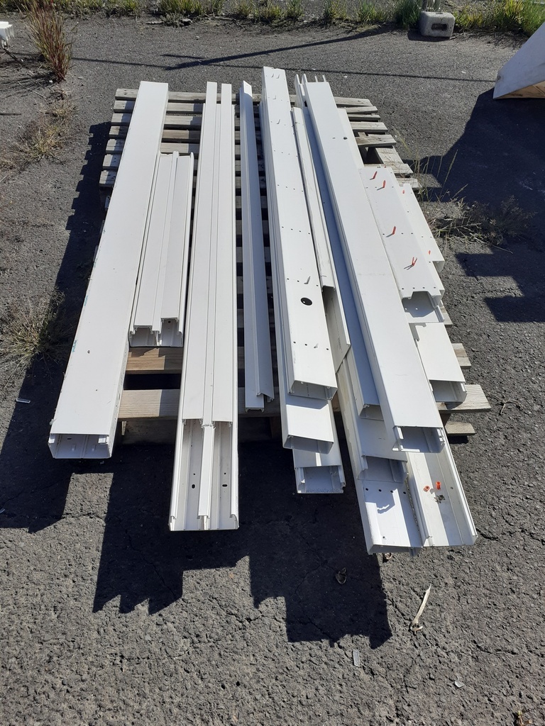 Goulotte double compartiment PVC 