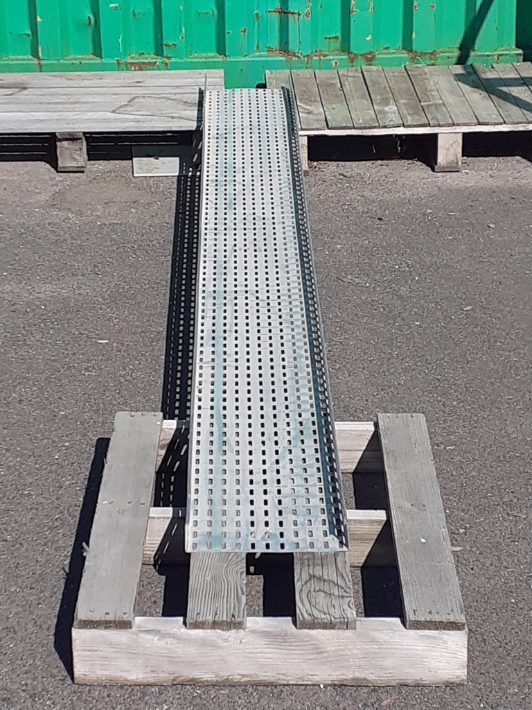 Chemin de câble 3000x300x50mm