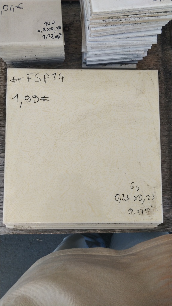 Lot 0.27m² faïence 0.25x0.25 