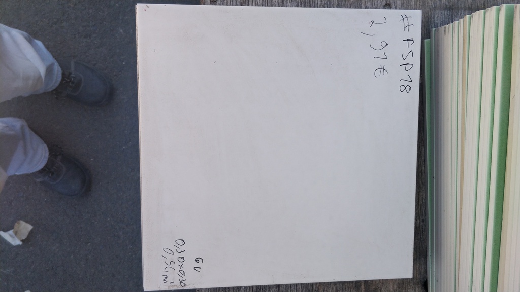 Lot 0,54m² faïence 0.30x0.30 