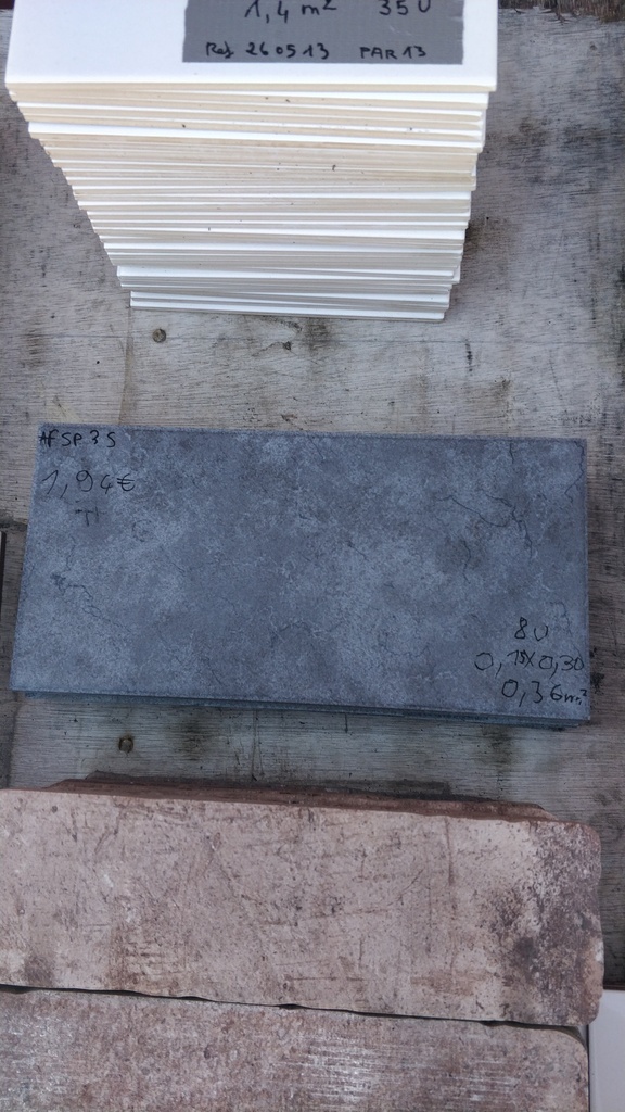 Lot 0,36m² faïence 0,15x0,30 