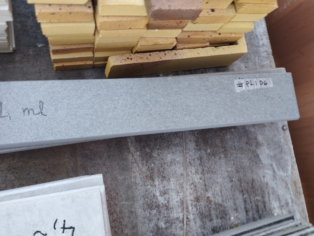 Lot de 4ml Plinthe carrelage