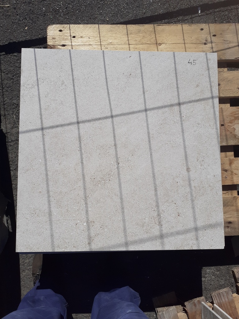Lot 6.48m² carrelage 60x60cm (ép 8mm)