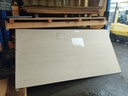Panneau aggloméré 250x125x0,8cm