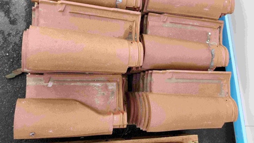 [#497] Tuile terre cuite de rive OMEGA 13