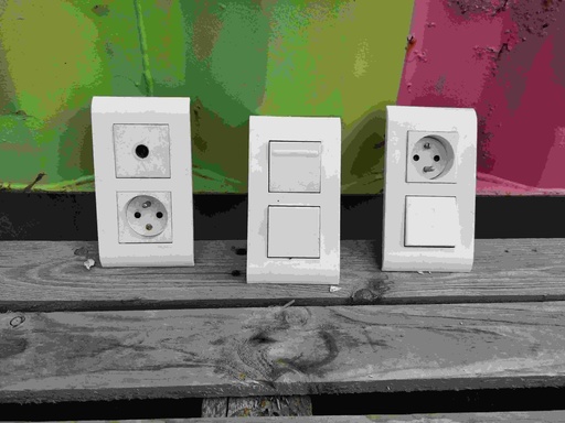 [#456] Bloc prise et interrupteur