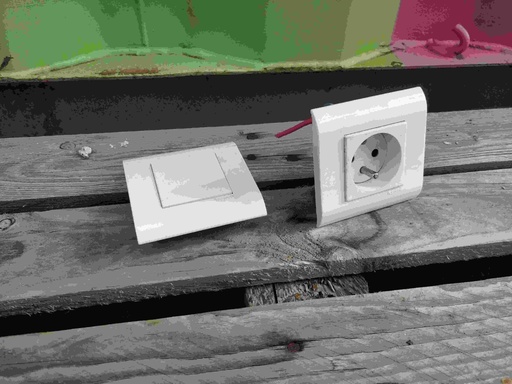 [#459] Prise ou interrupteur