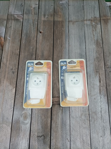 [260117DON04] Prise avec terre simple