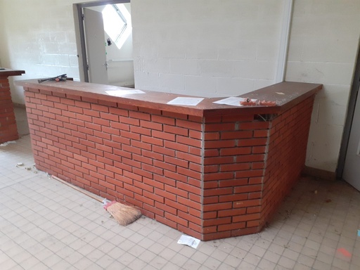 [EP02] Bar d’angle en brique