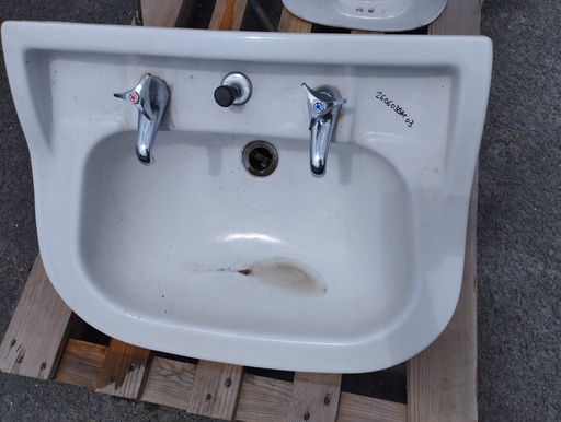 [260603BAT03] Lavabo avec robinetterie