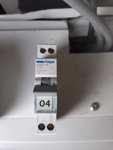 [260709EPO09] Disjoncteur hager MJN716 C16