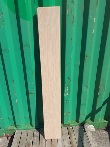 [260721BRA01] Lot 1.835 m2 parquet stratifié couleur chêne clair L.19cm