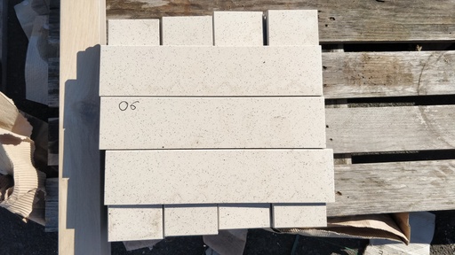 [260717BRA06] Lot 19.5ml plinthe 30x7cm (ép 7mm)